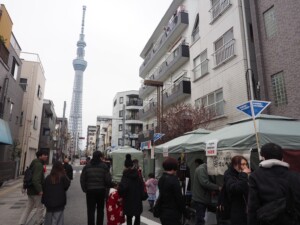 タワービュー通りとスカイツリー
